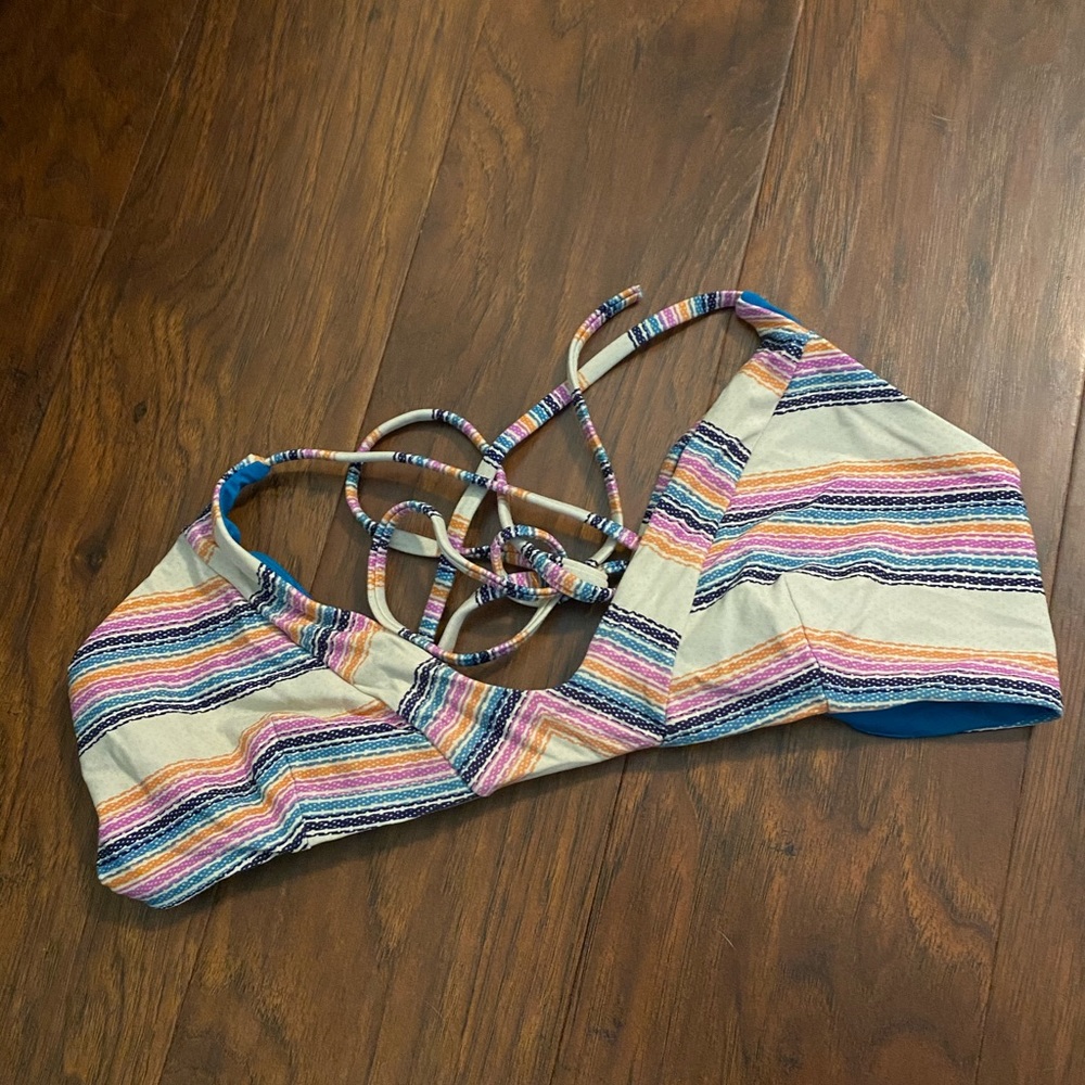 Rii curl bikini top